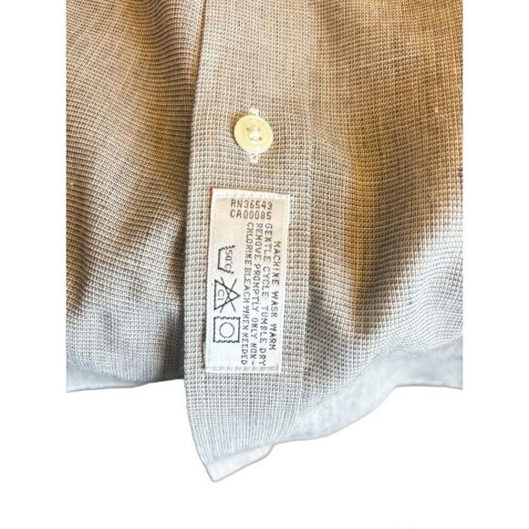 Georgreey Beene wrinkle for a long sleeve button up - Picture 7 of 15